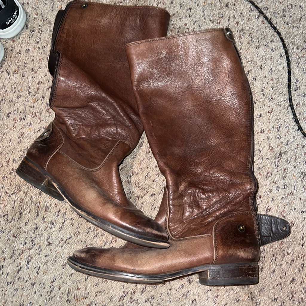 Arturo Chiang Leather Boots